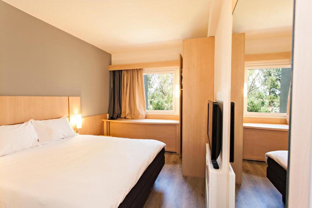 Ibis Pilar Hotel 3*