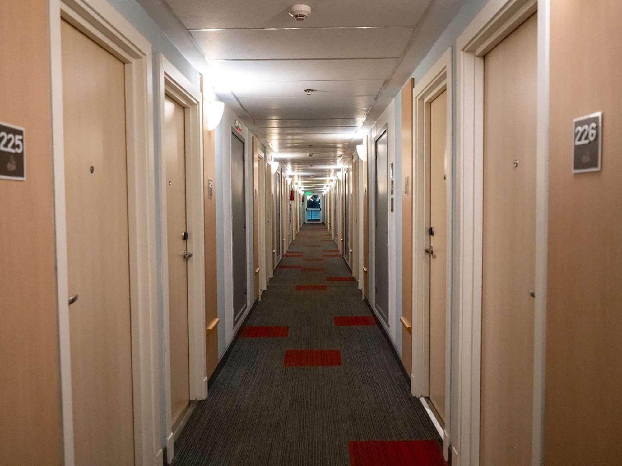 Ibis Pilar 3*