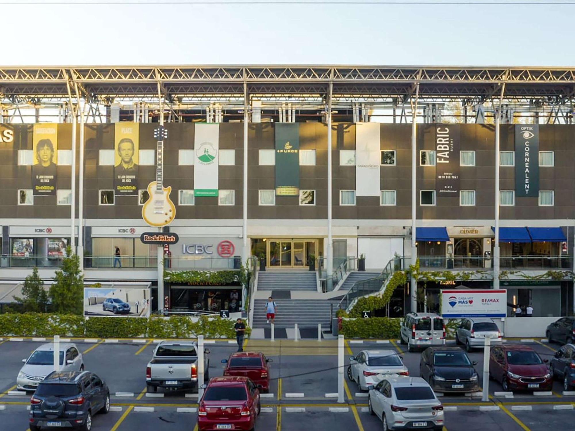 Hotel Ibis Pilar 3*